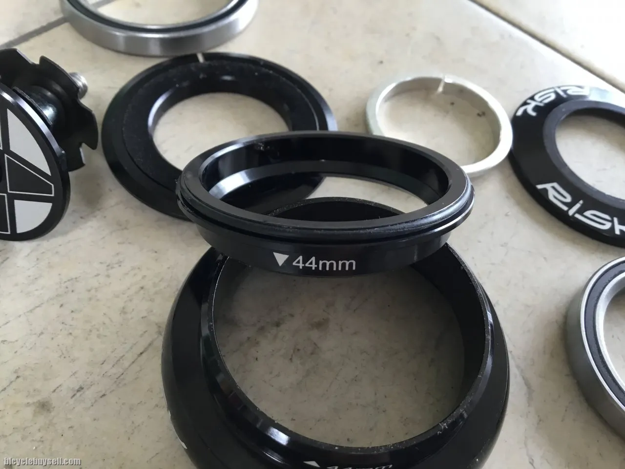 Risk Headset for 44mm frame,Taped fork use-  Free Courier