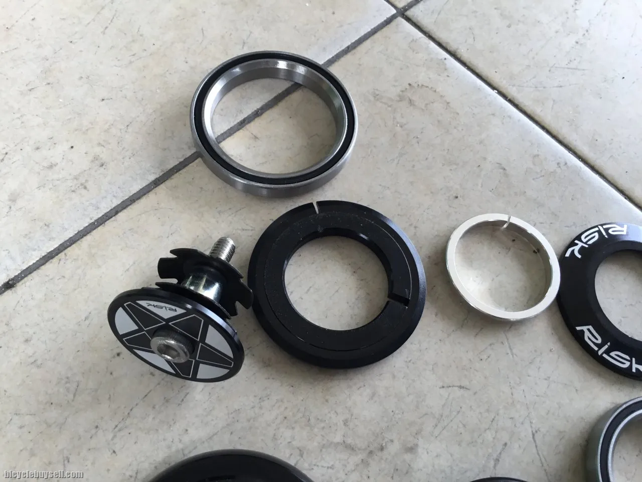 Risk Headset for 44mm frame,Taped fork use-  Free Courier