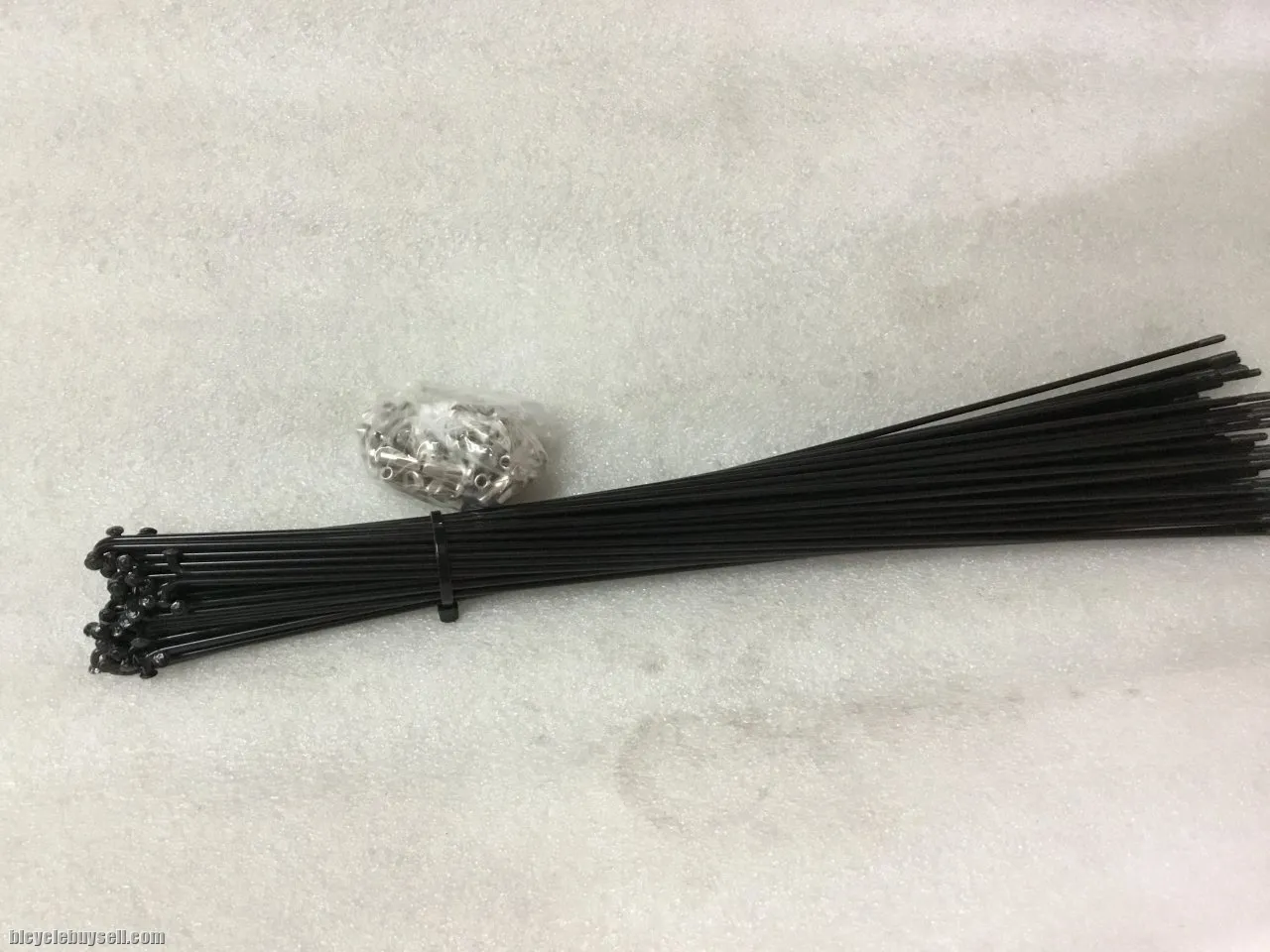Spoke stainless steel for 29er  (64pcs) black @ free pos