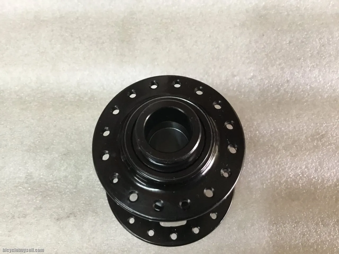 Novatec D811SB-15mm Thru Axle | Front Hub @ free pos