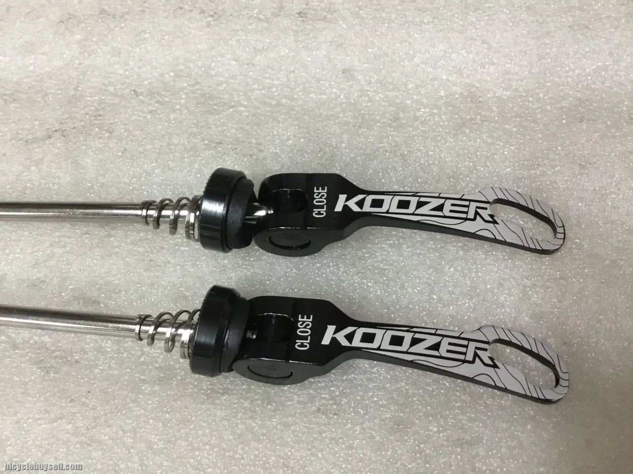 Koozer QR Skewer 1Set | Black  @ free pos