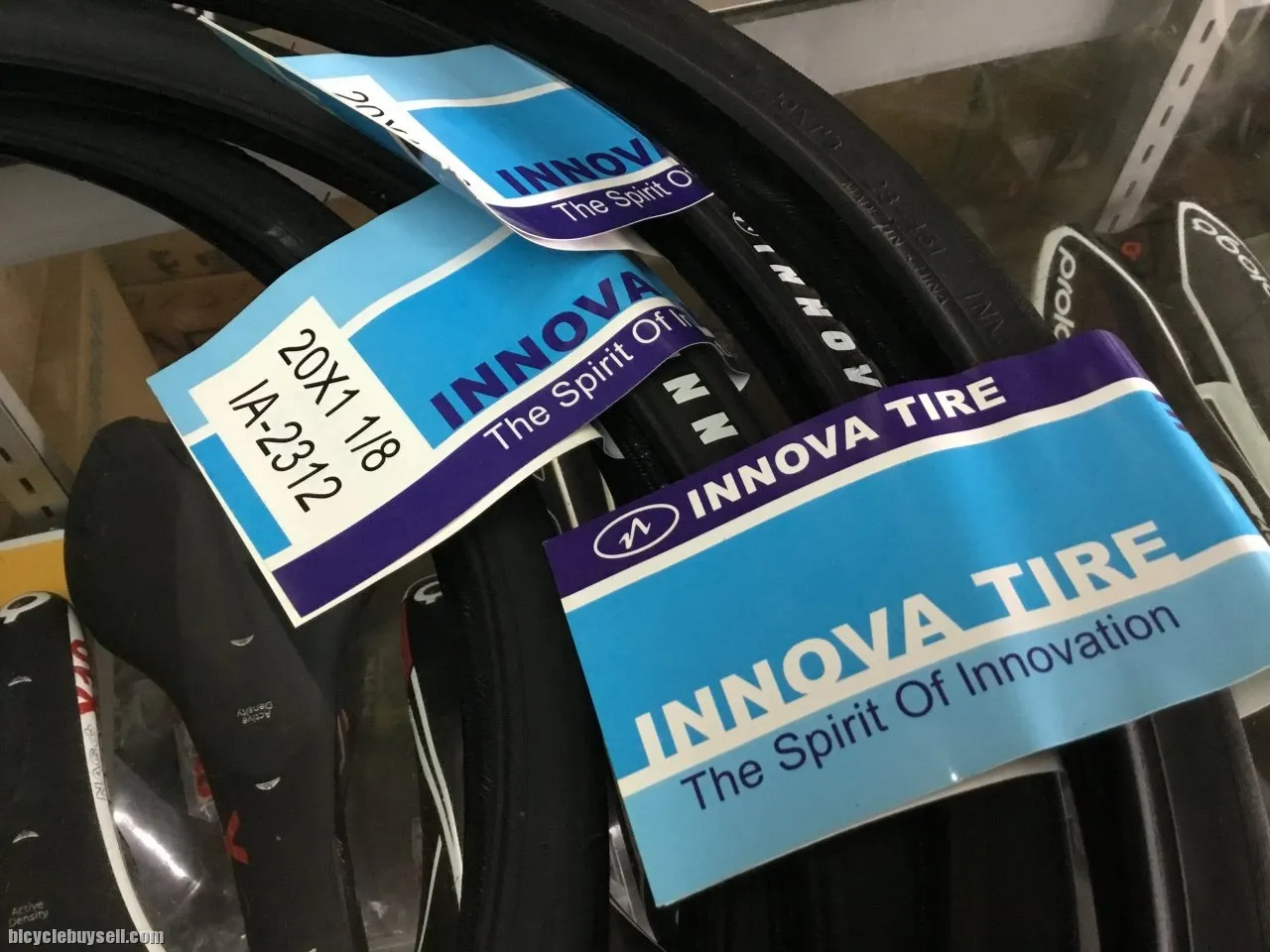 Innova Tires / Folding Bike 20â€ 1 1/8 - 451  (free pos w.m)