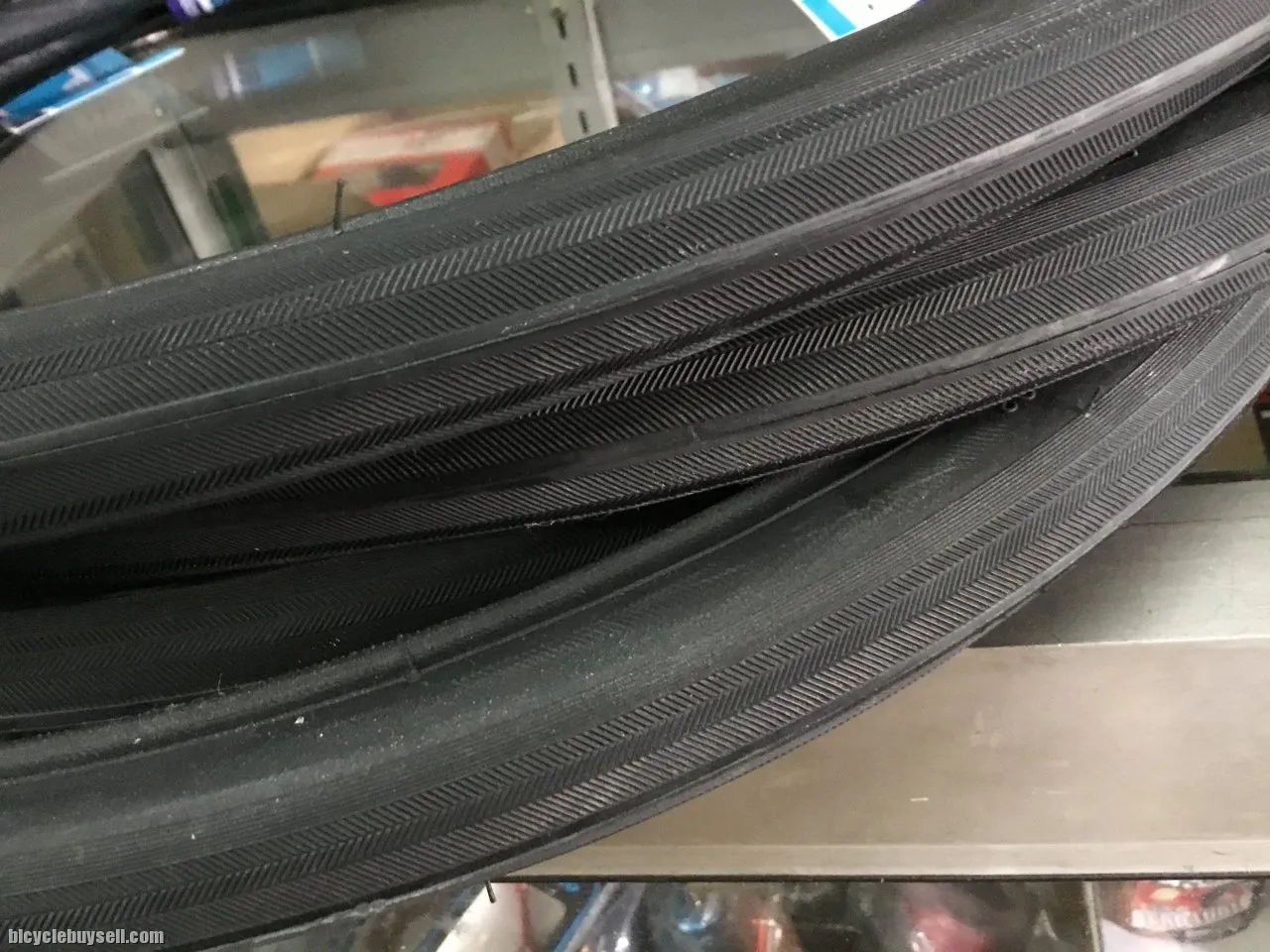 Innova Tires / Folding Bike 20â€ 1 1/8 - 451  (free pos w.m)