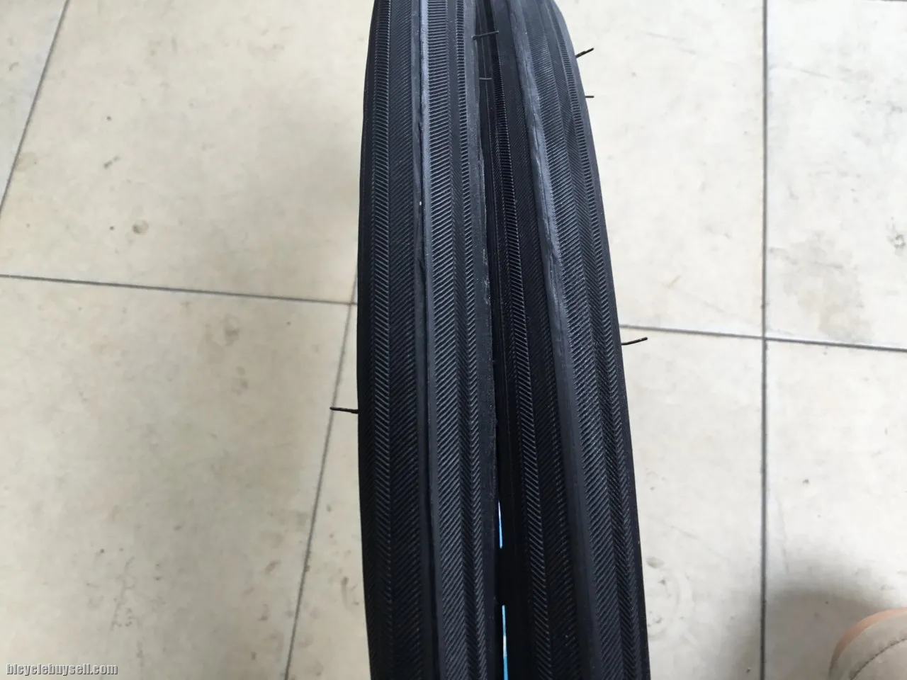 Innovo FoldingBike - Wire Bead (20/1-1/8 451) (1 Pair)  free courier