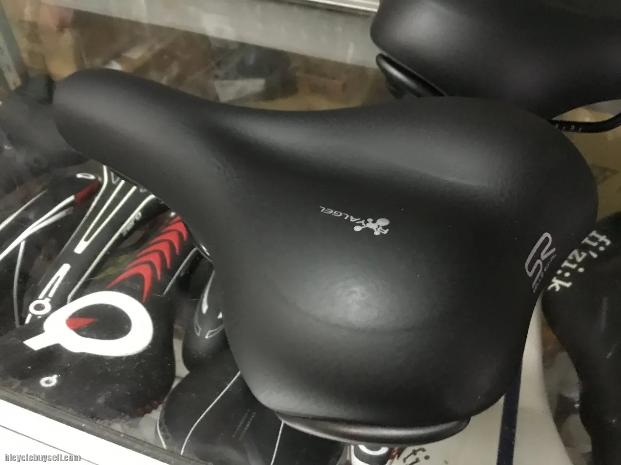 Selle Royal Freeway Classic / RoyalGel Padding  (free pos w.m)