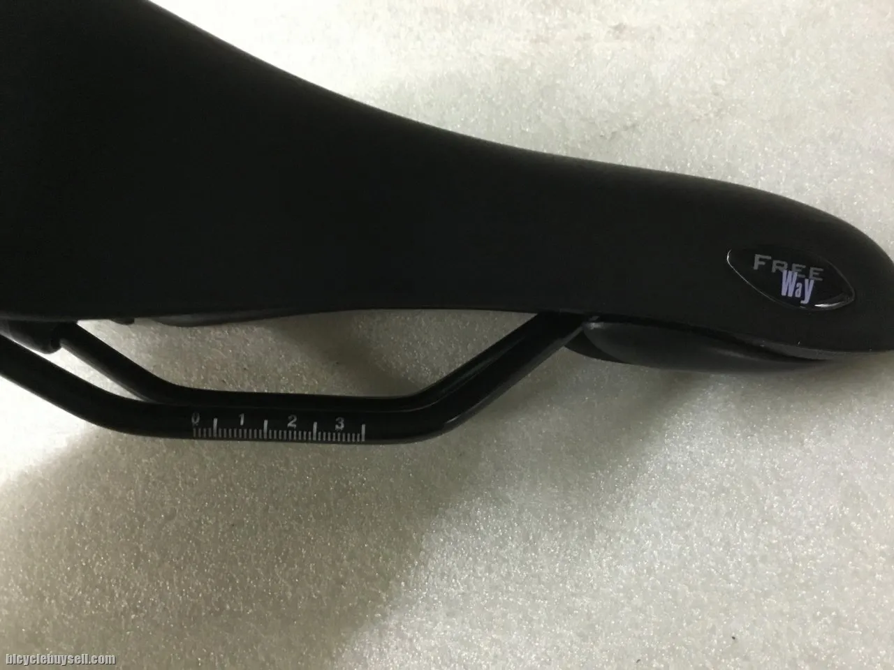 Selle Royal Saddles | RoyalGel Padding - Medium  @ free pos