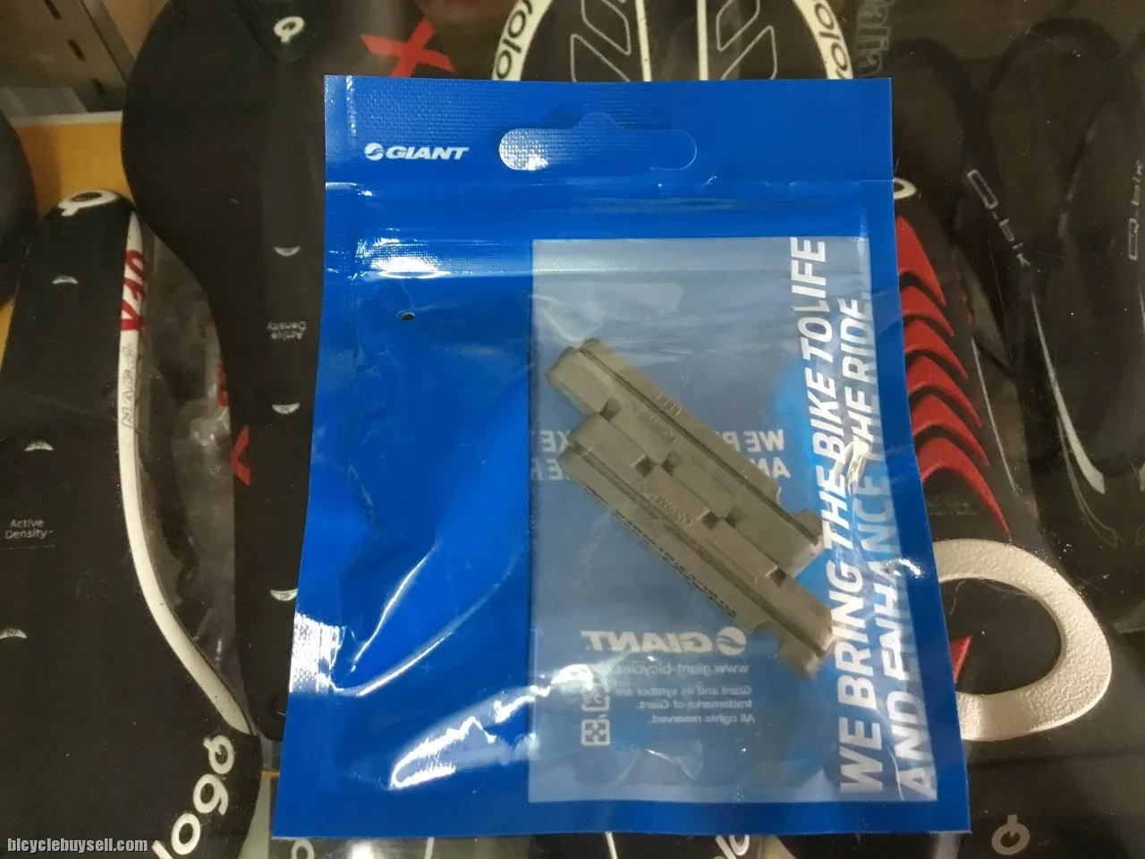 Giant Carbon Brake Shoe - Giant Propel Use  (free pos w.m)