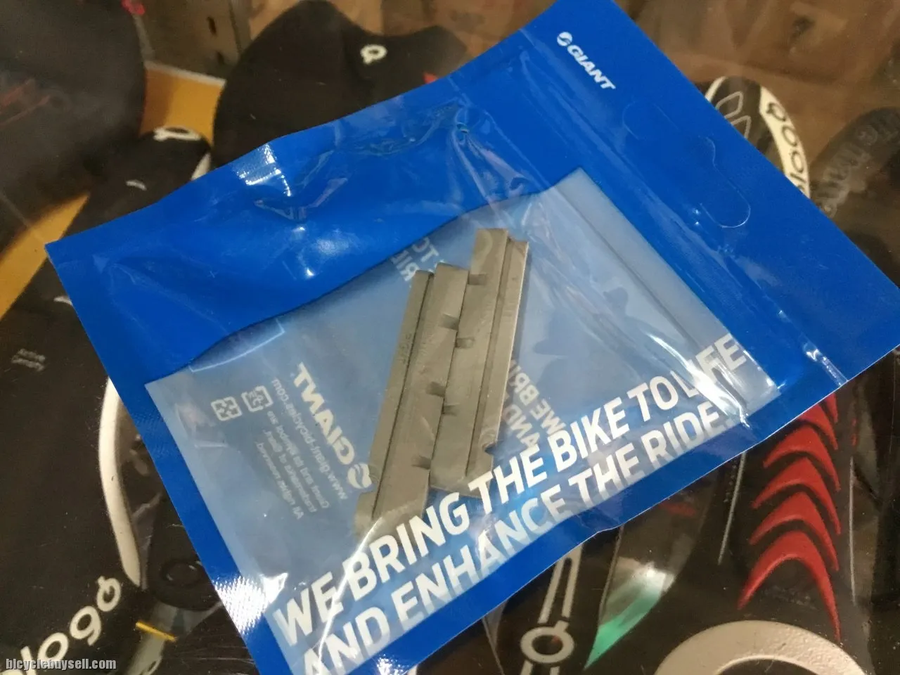 Giant Carbon Brake Shoe - Giant Propel Use  (free pos w.m)