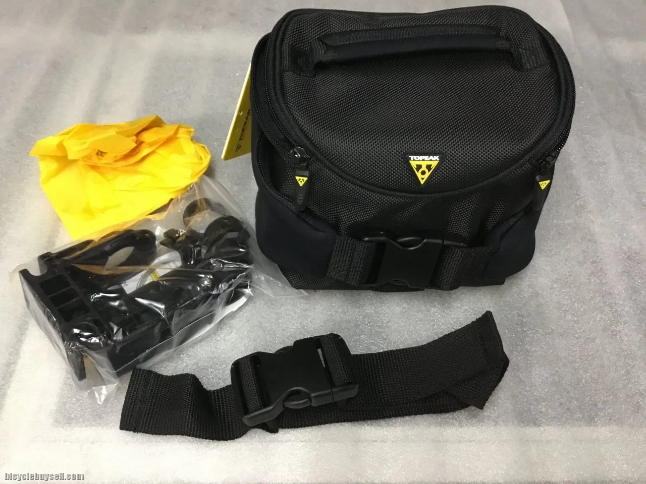 Topeak Compact Handlebar Bag 2L @ free pos