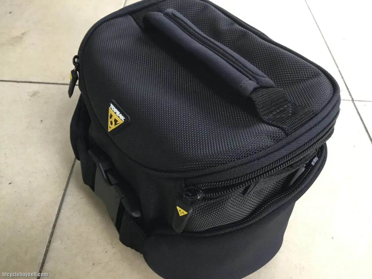Topeak Handlebar Compact Bag 2L - Taiwan - free courier