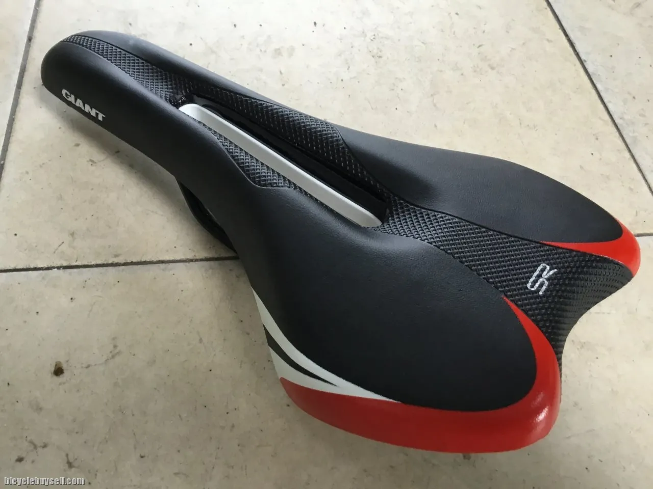 Giant Flow Pro Saddle Made By SelleRoyal  -- free courier