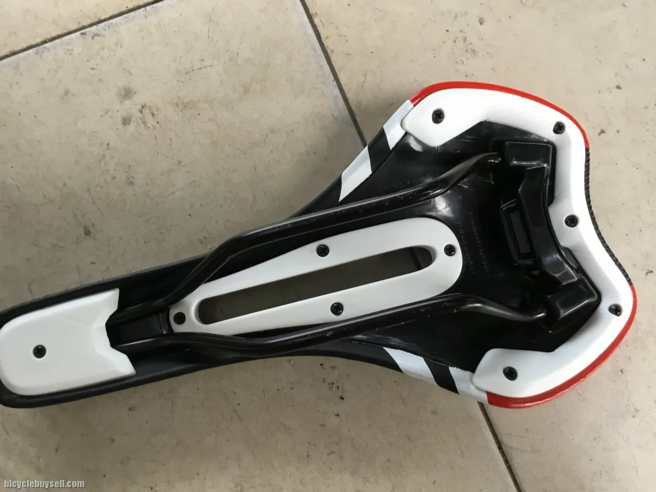 Giant Flow Pro Saddle Made By SelleRoyal  -- free courier