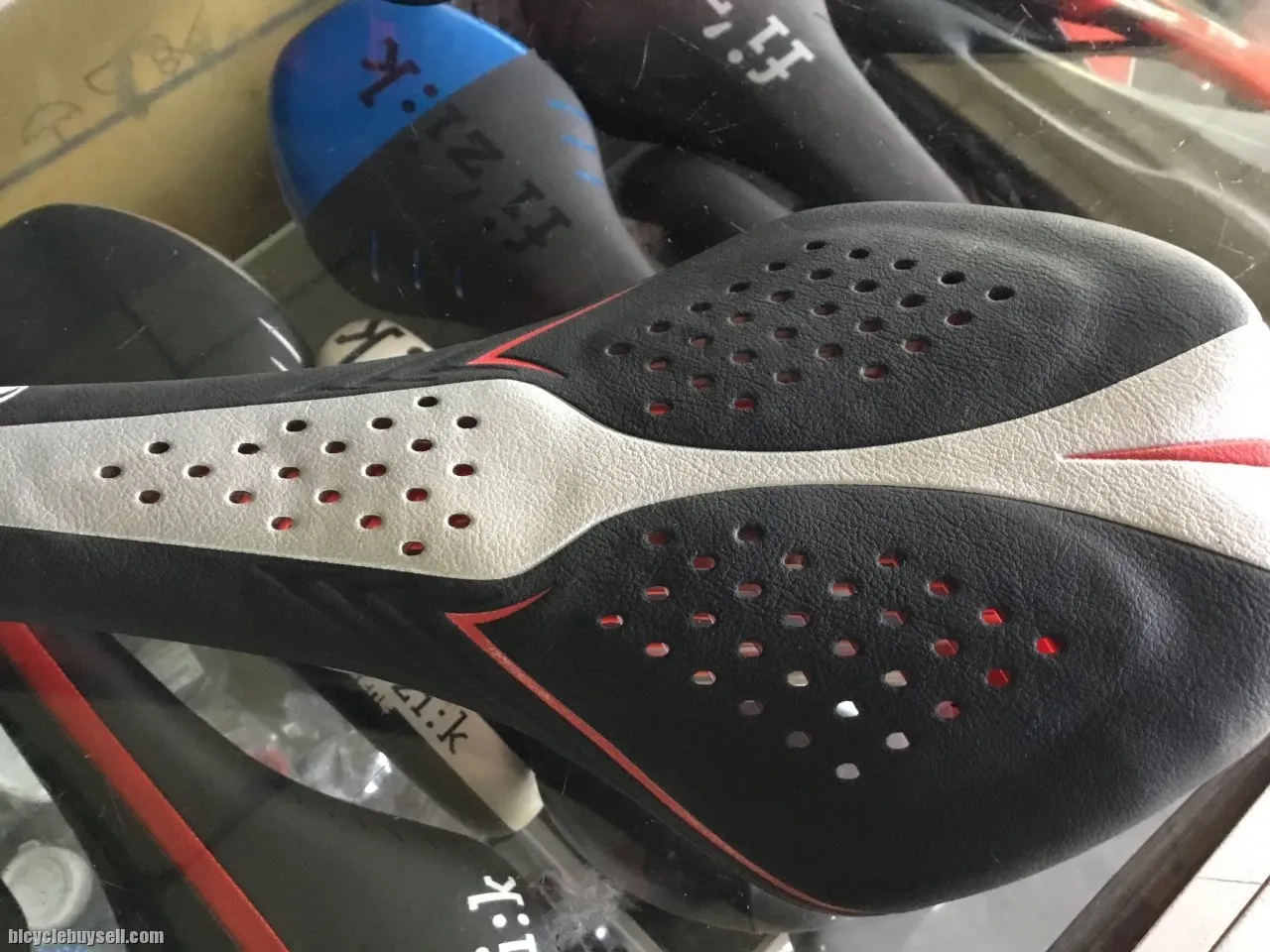 GPA Flow Comfort Performance Saddles  (free pos w.m)