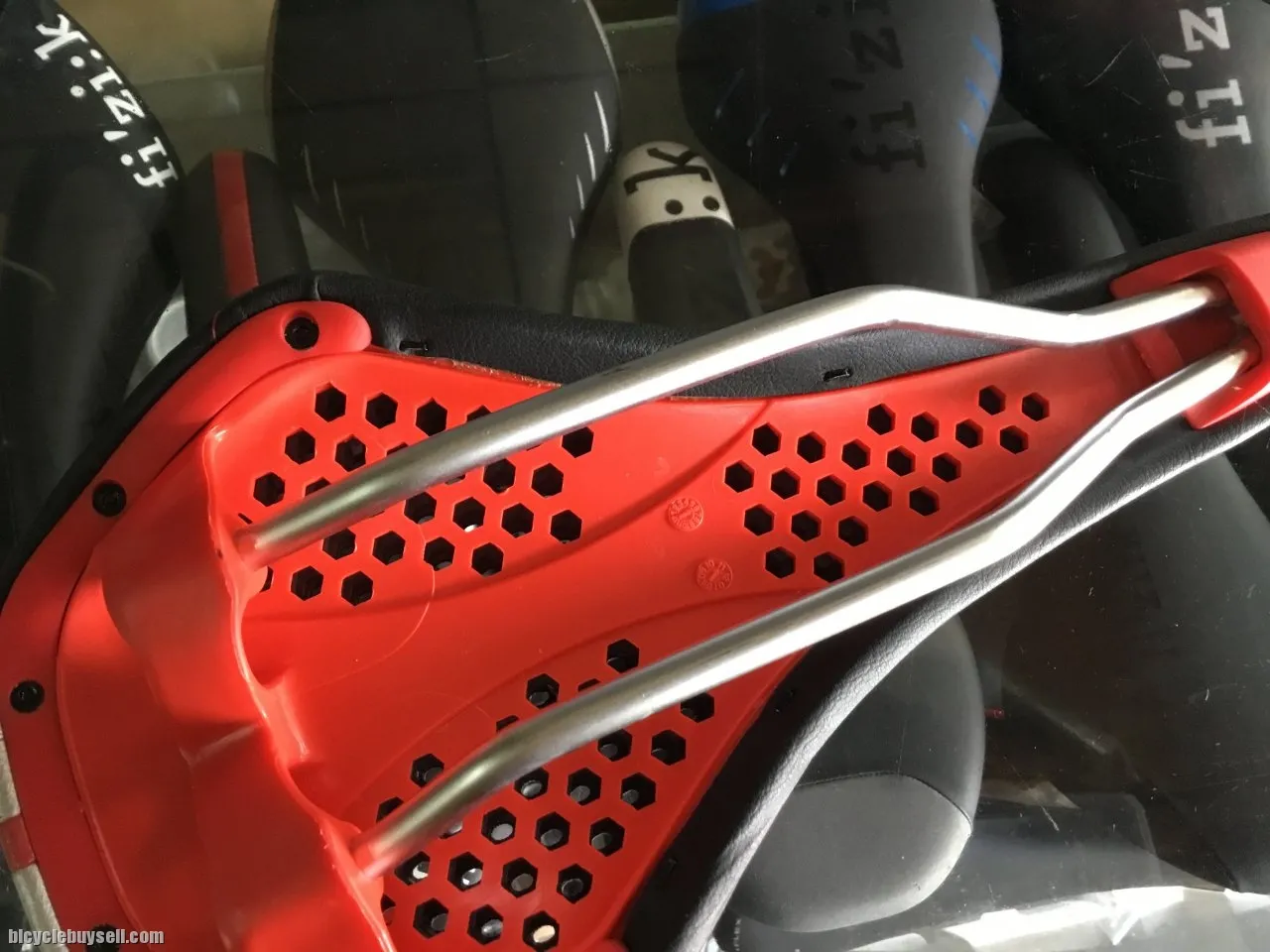 GPA Flow Comfort Performance Saddles  (free pos w.m)