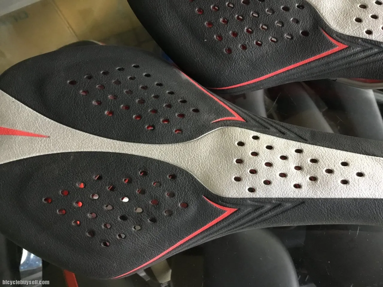 GPA Flow Comfort Performance Saddles  (free pos w.m)