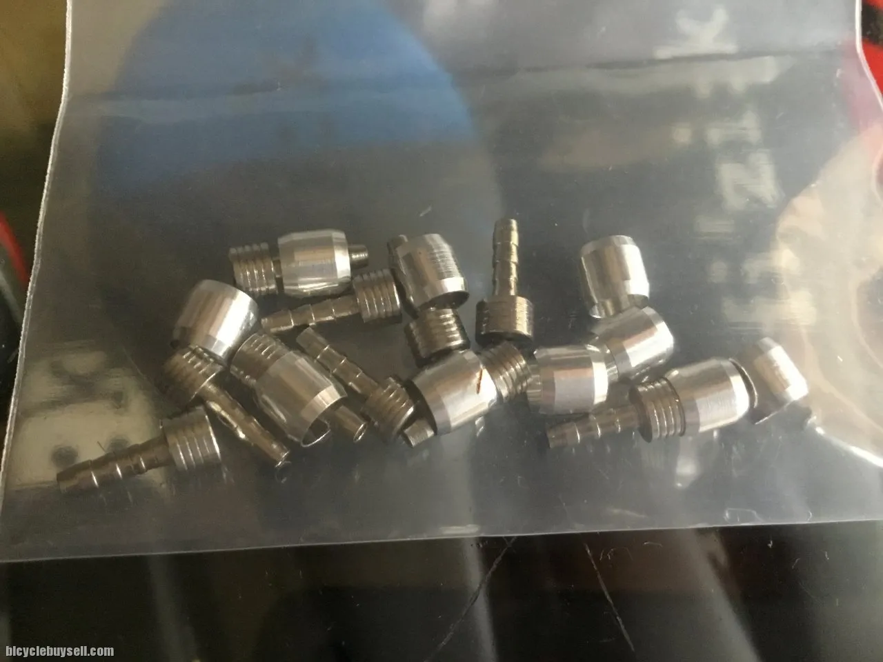 Sram Hidaulic Hose Head Adaptor  (free pos w.m)