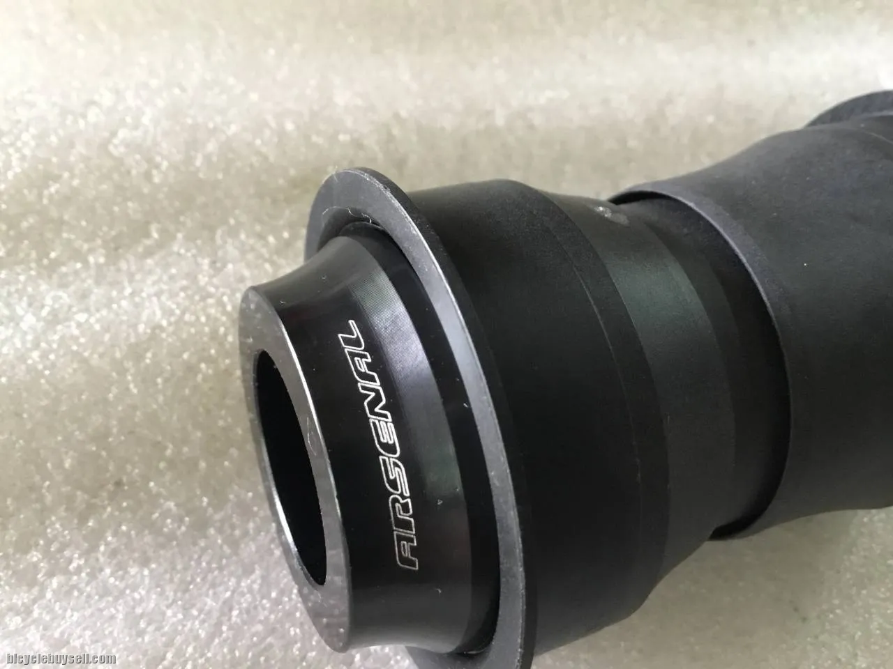 Token  Pressfit BB | PF30 Convert 22/24mm Sram @ free pos