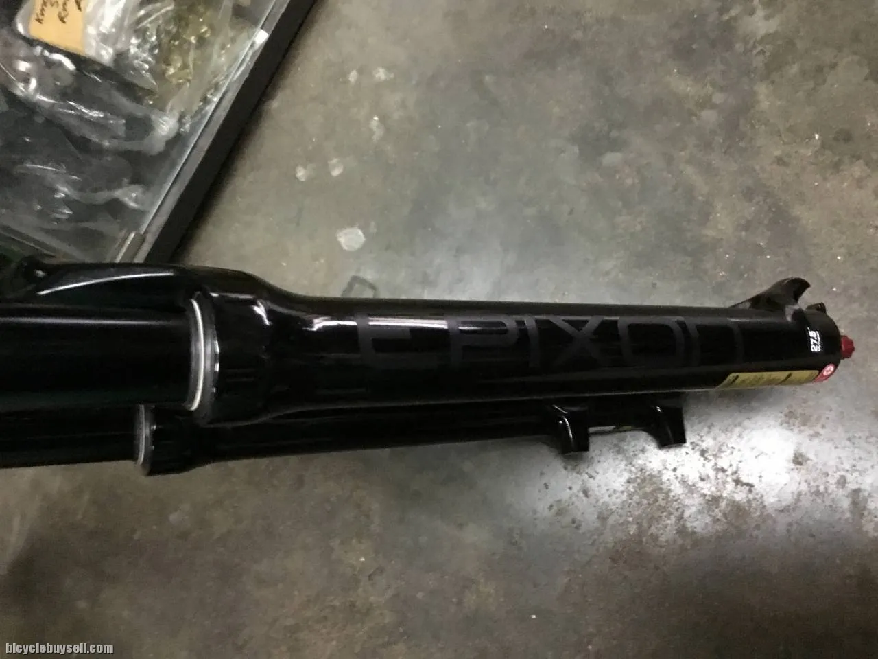 Epixon XC Fork 27.5" Travel 140mm (free pos w.m) Manual Remote