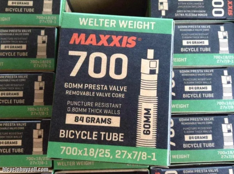 Maxxis Tubes 700 x 18/25c FV 60L  Roadbike (Made In Taiwan)