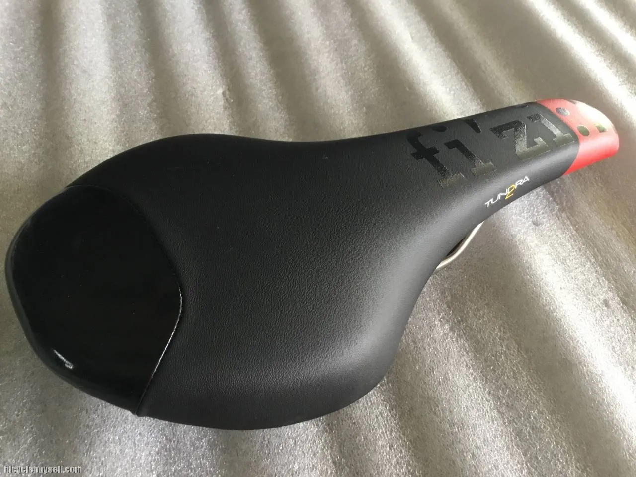 Fizik Tundra2 | K:ium Rail | Handmade In Italy  @ free pos