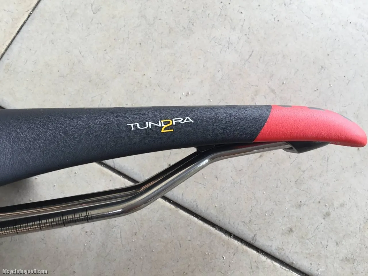 Fizik Tundra2 Pro Saddles - K:ium Rails - Handmade Italy --  free courier
