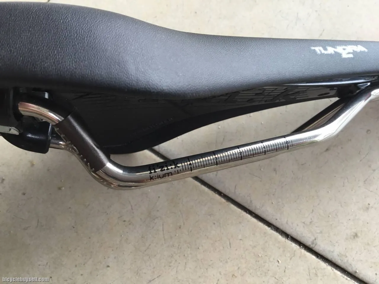 Fizik Tundra2 Pro Saddles - K:ium Rails - Handmade Italy -- free courier