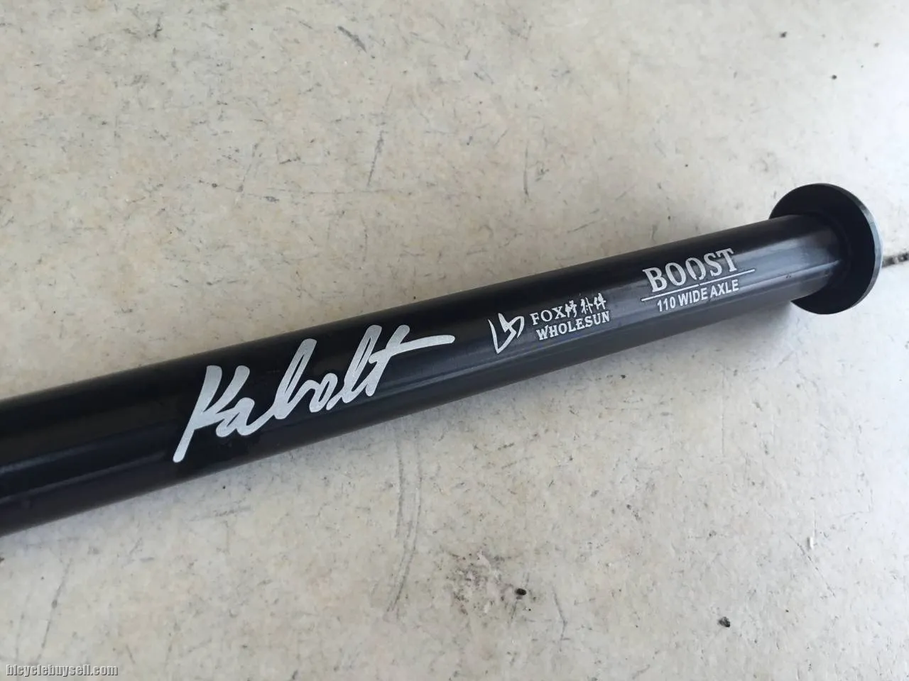 Fox Fork Boost Kabolt Axle - 15x110mm (Fox Only) -- free courier