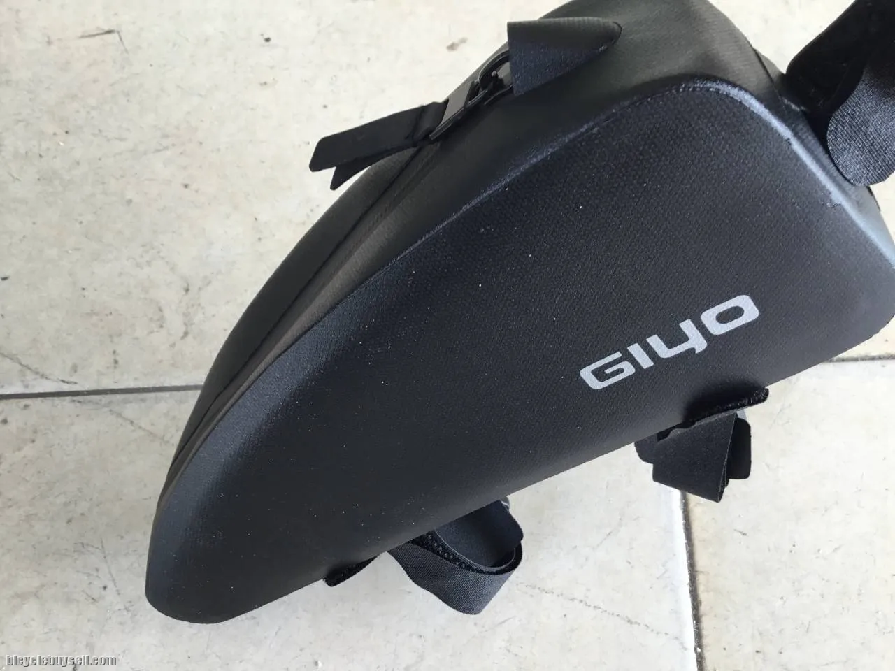 Giyo Toptube 1.5L Bag Water Proof - FuelTank -- free courier