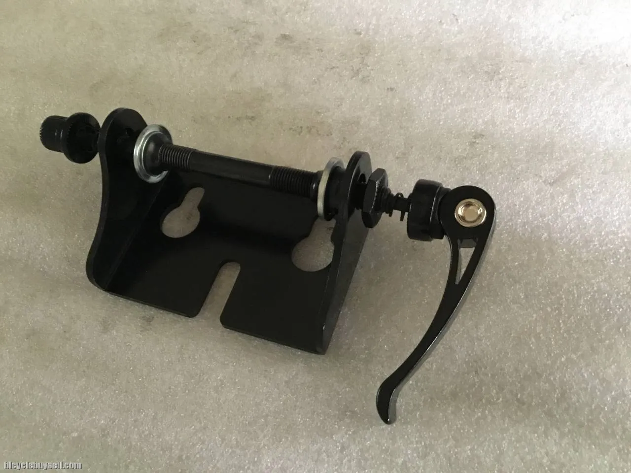 Hilux Truck Bicycle Bracket   @ free pos