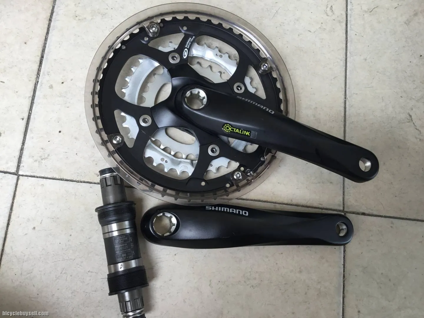 Shimano Octalink Hollow Crankset With BB  (26-36-48T) -  free courier