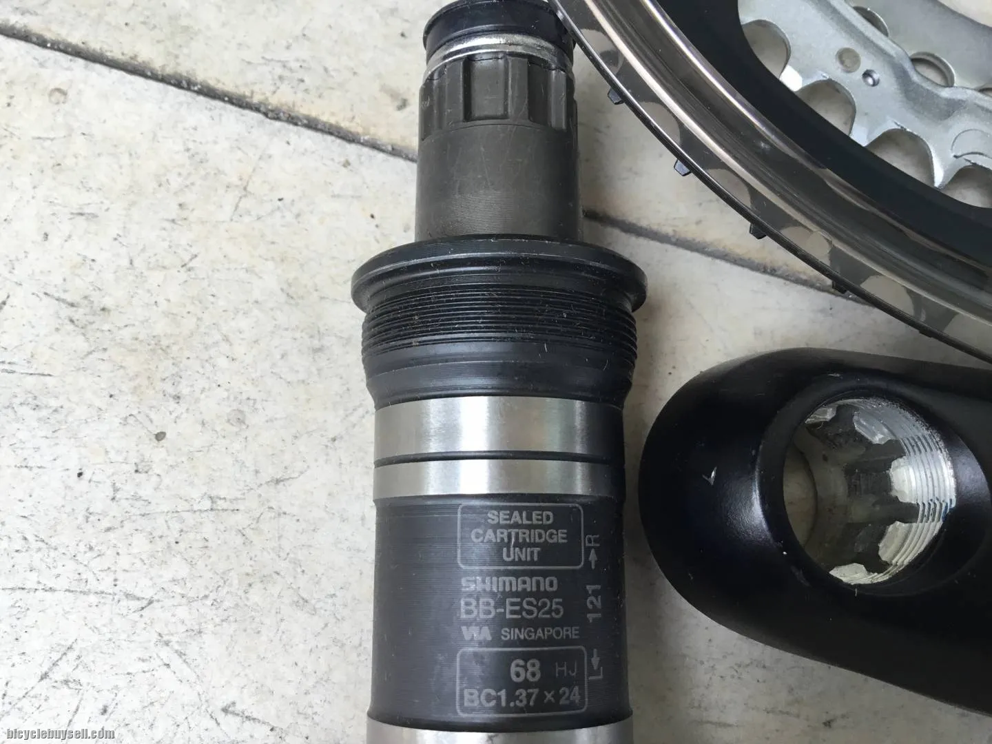 Shimano Octalink Hollow Crankset With BB  (26-36-48T) -  free courier