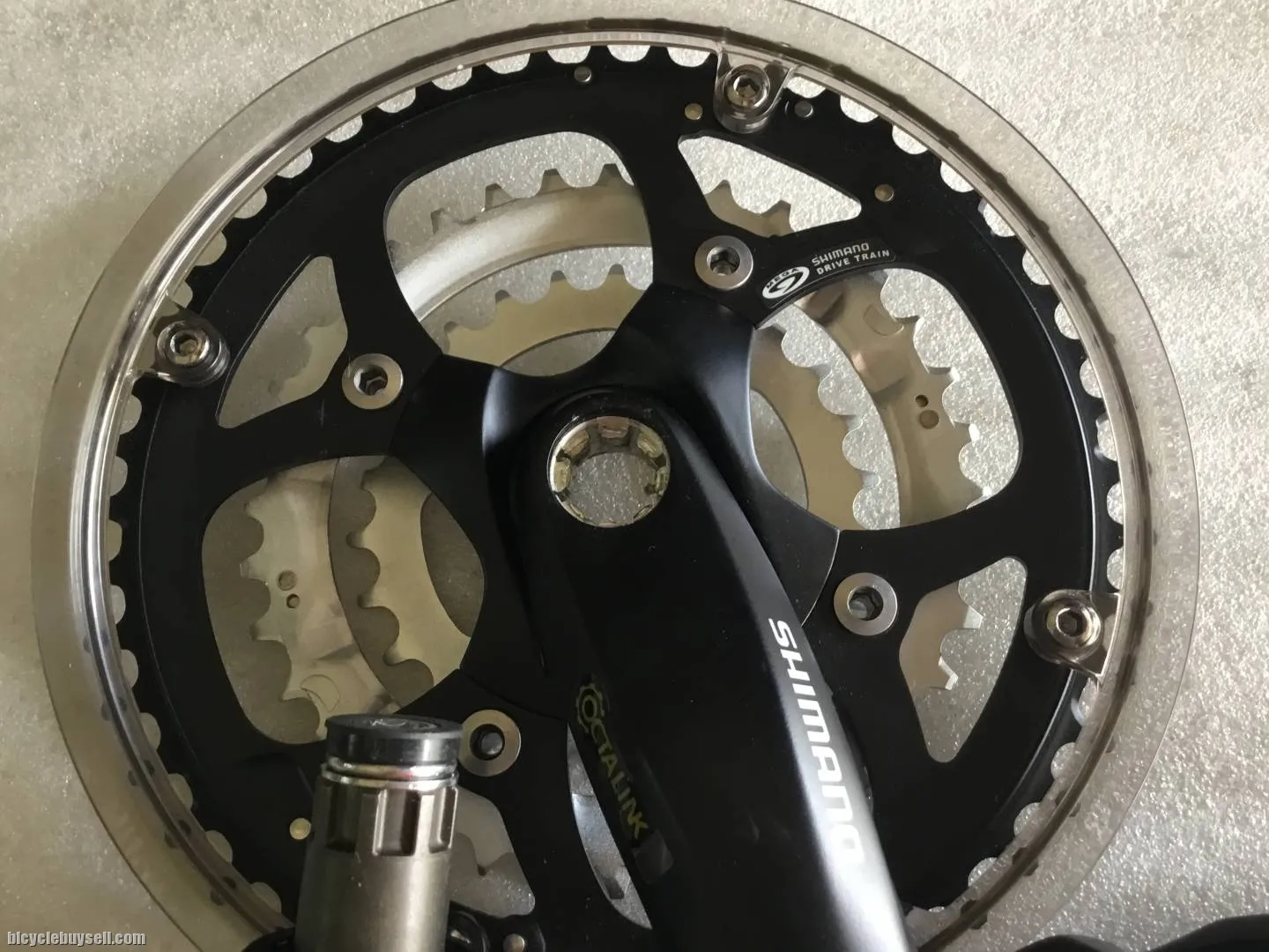 Shimano Octalink HalfHollow Crankset with BB | 26-36-48T @ free pos