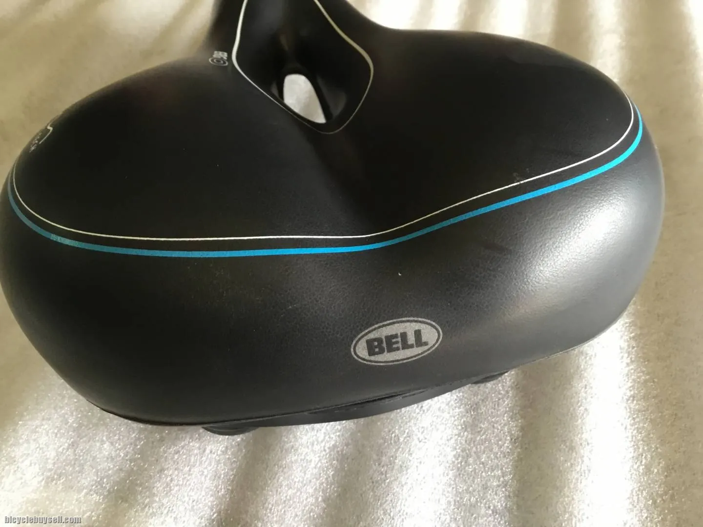 Bell Comfort Soft Hollow Technology Saddles @ free pos