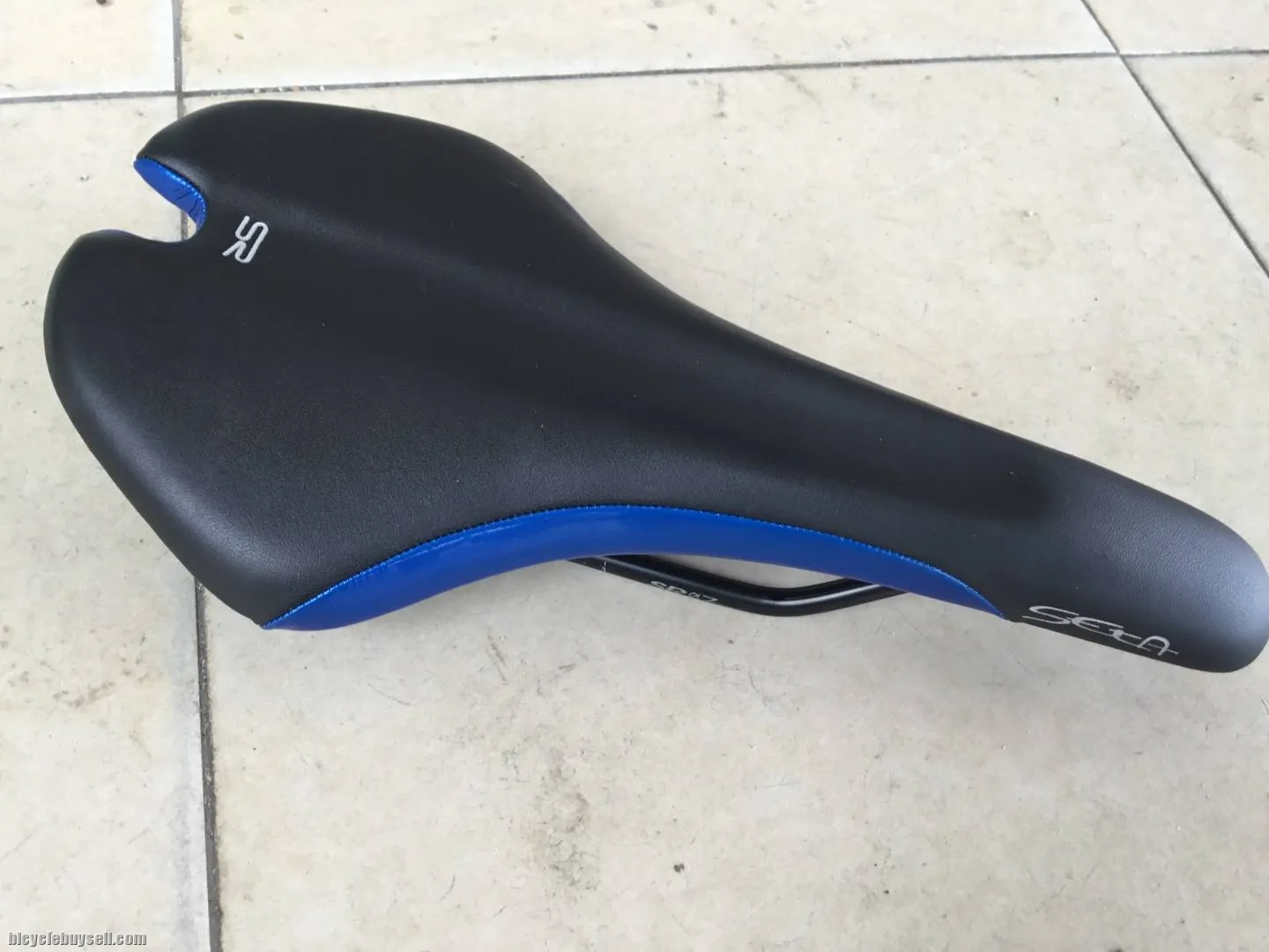 Selle Royal Seta Performance Saddles -- free courier