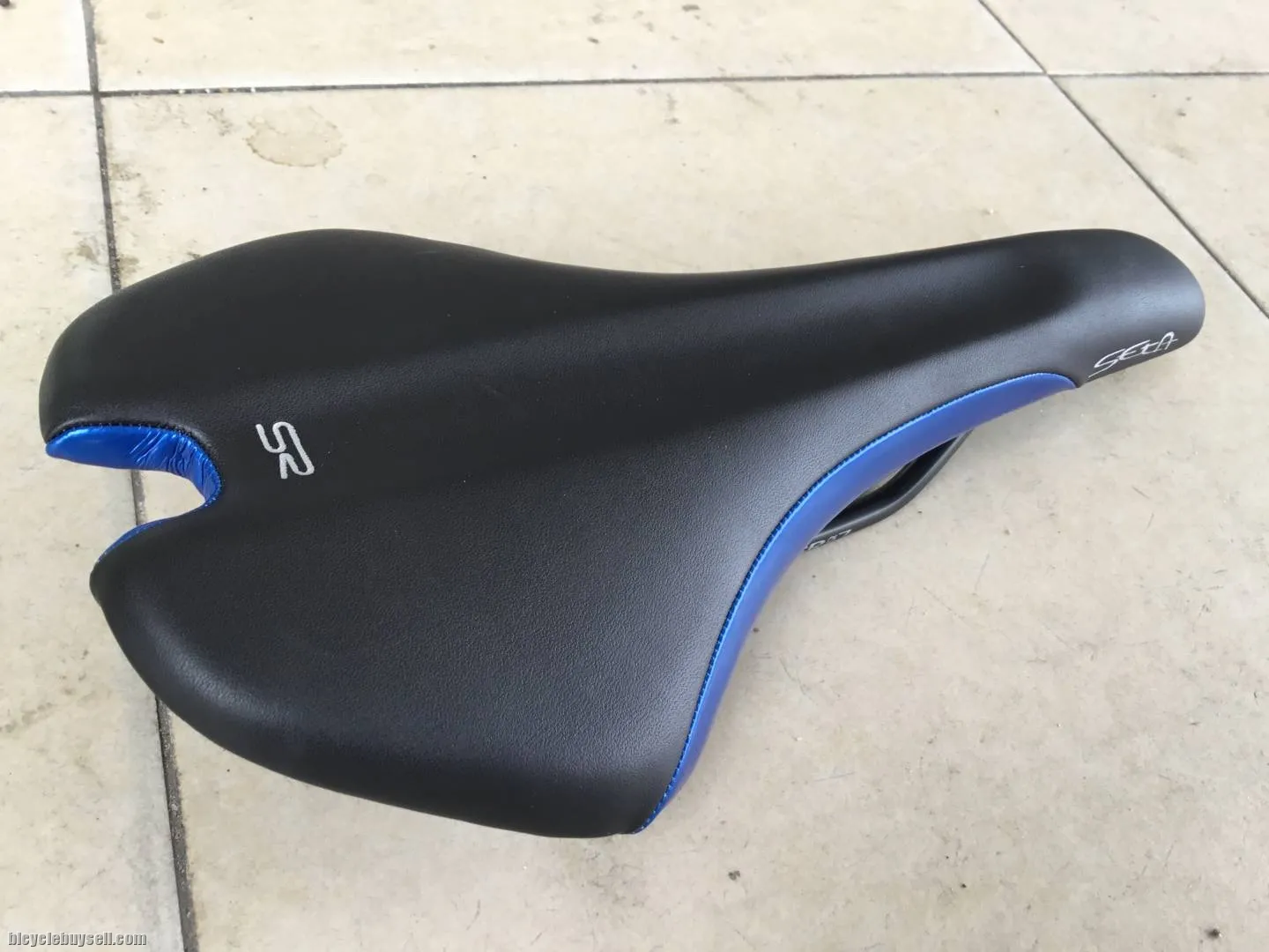 Selle Royal Seta Performance Saddles -- free courier