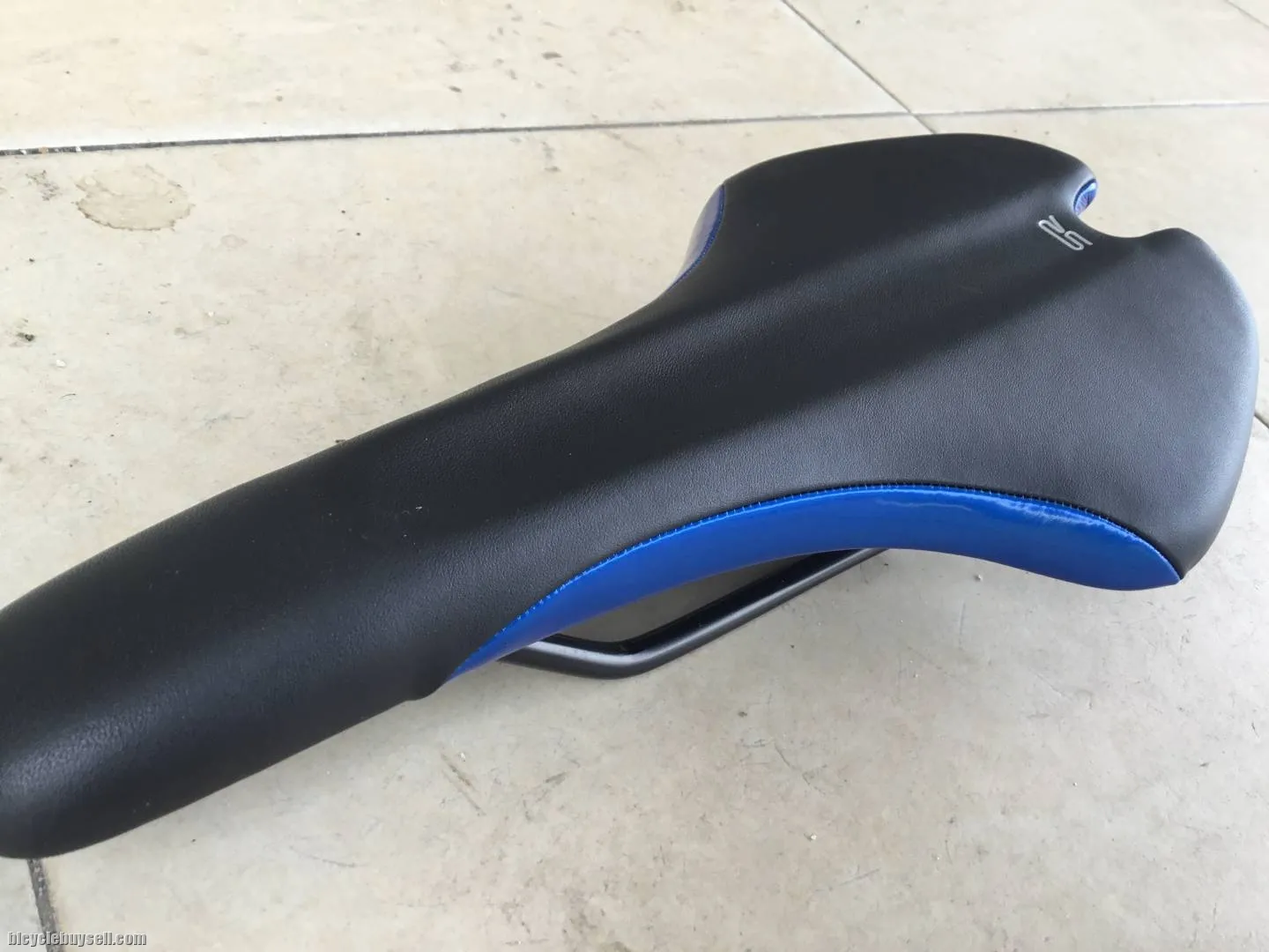 Selle Royal Seta Performance Saddles -- free courier