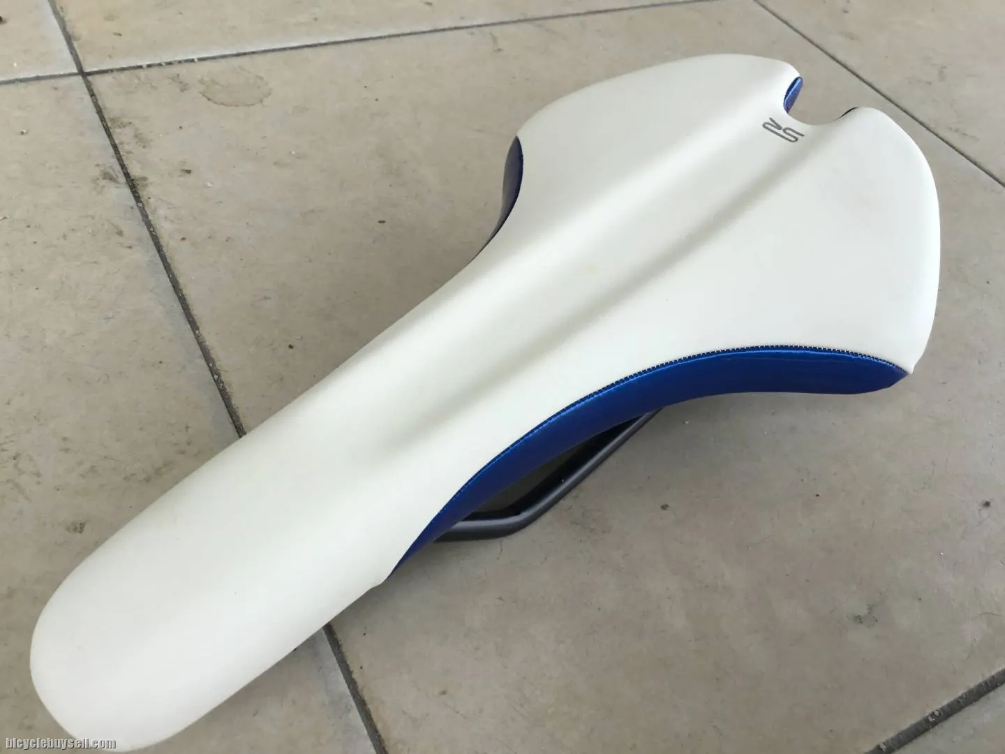 Selle Royal Seta Performance Saddles -- free courier