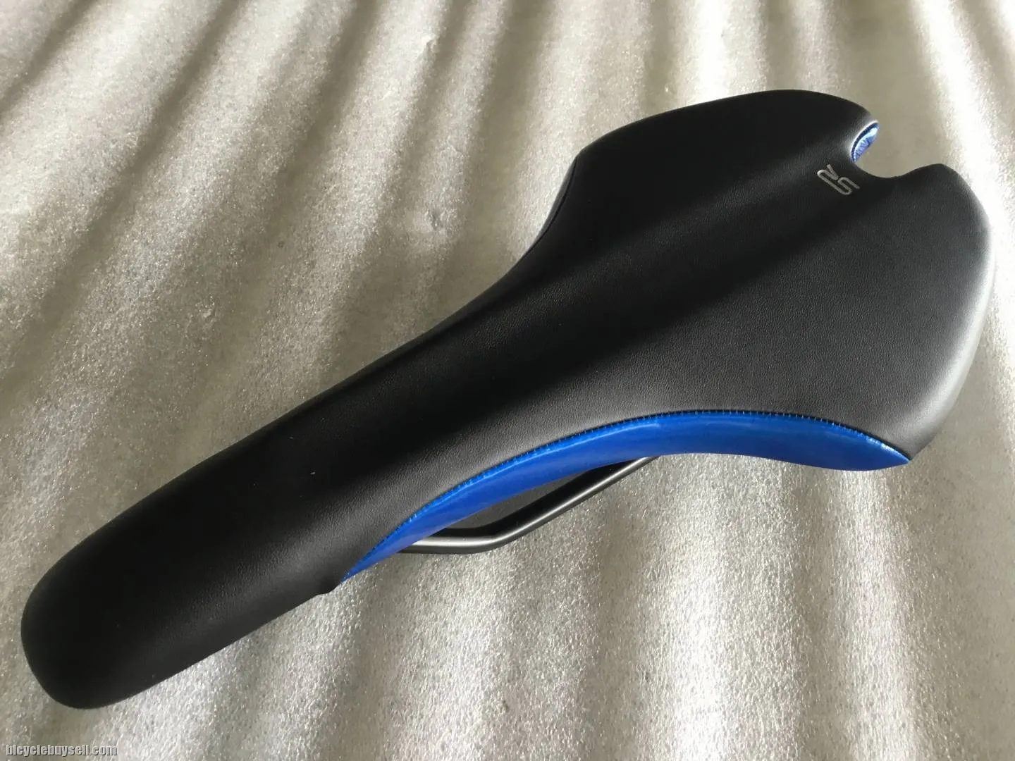 Selle Royal Seta Aero Dynamic  @ free pos