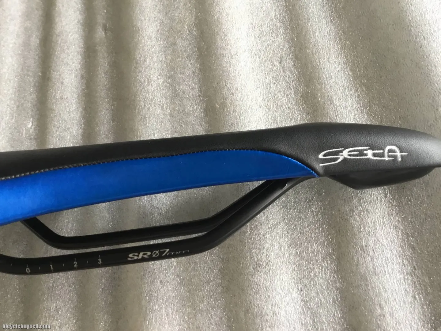 Selle Royal Seta Aero Dynamic  @ free pos