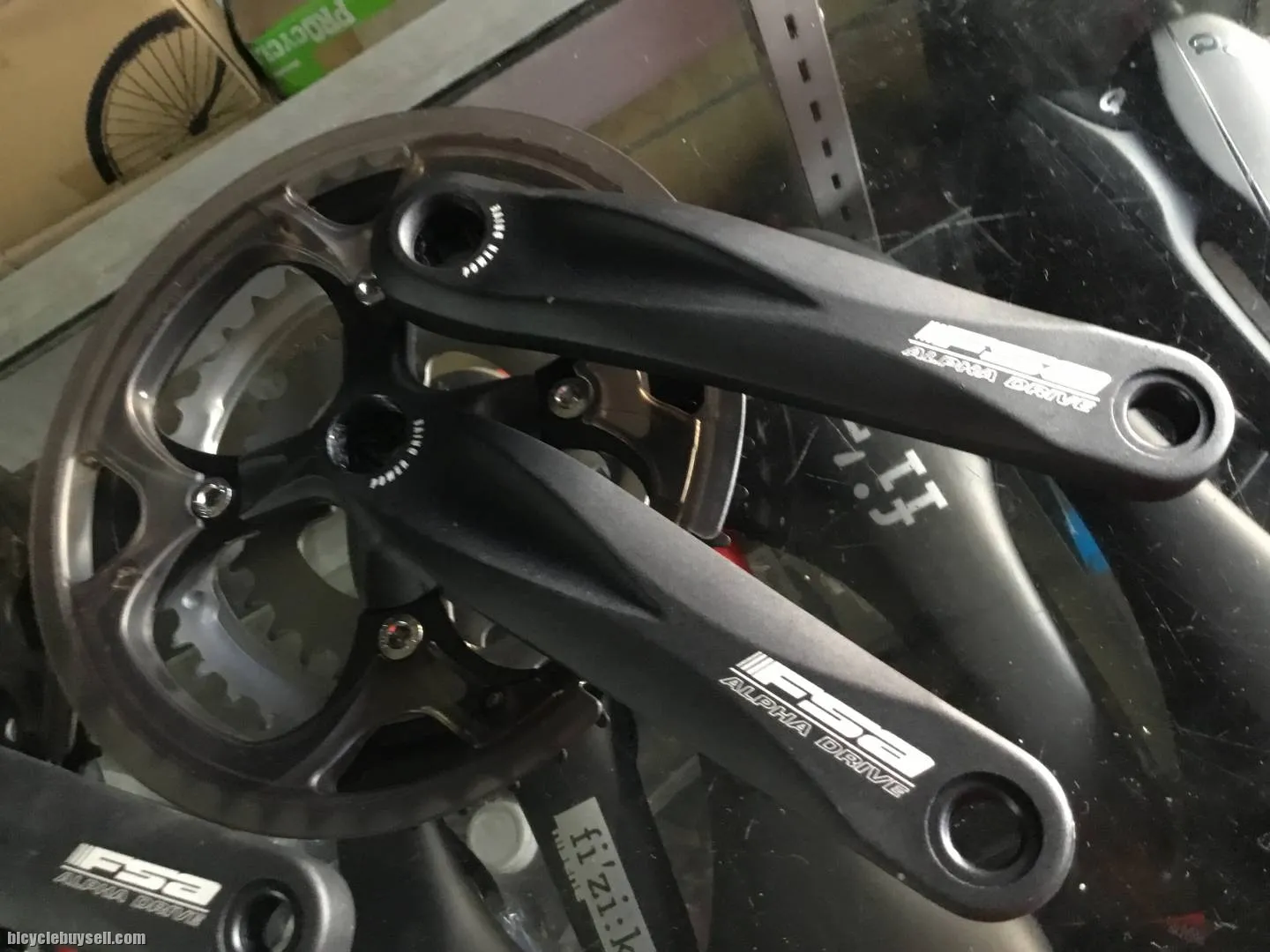 FSA CK-715 Alpha Drive Crankset 48/38/28T 175mm (free pos w.m)