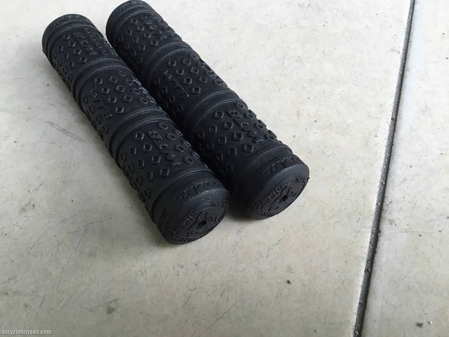 WTB Wild Trail Pro Rubber Grip - free courier