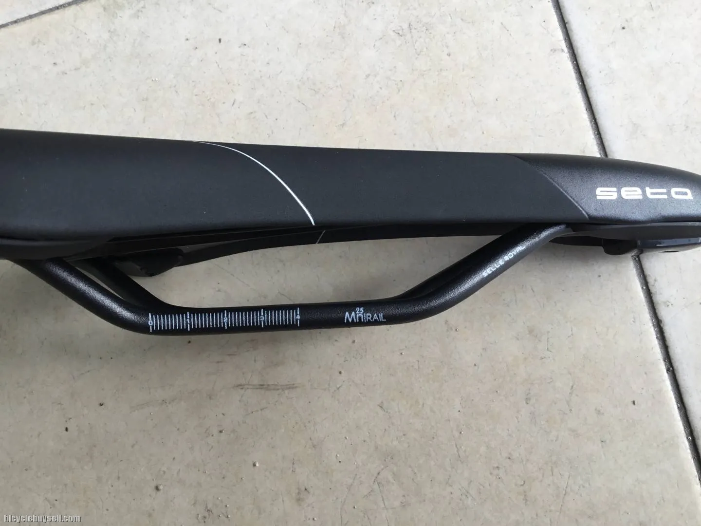 Selle Royal Seta Performance Speed For Comfort -- free courier