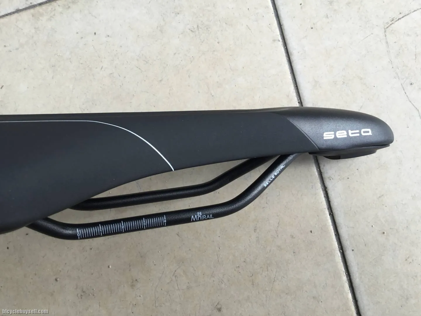 Selle Royal Seta Performance Speed For Comfort -- free courier