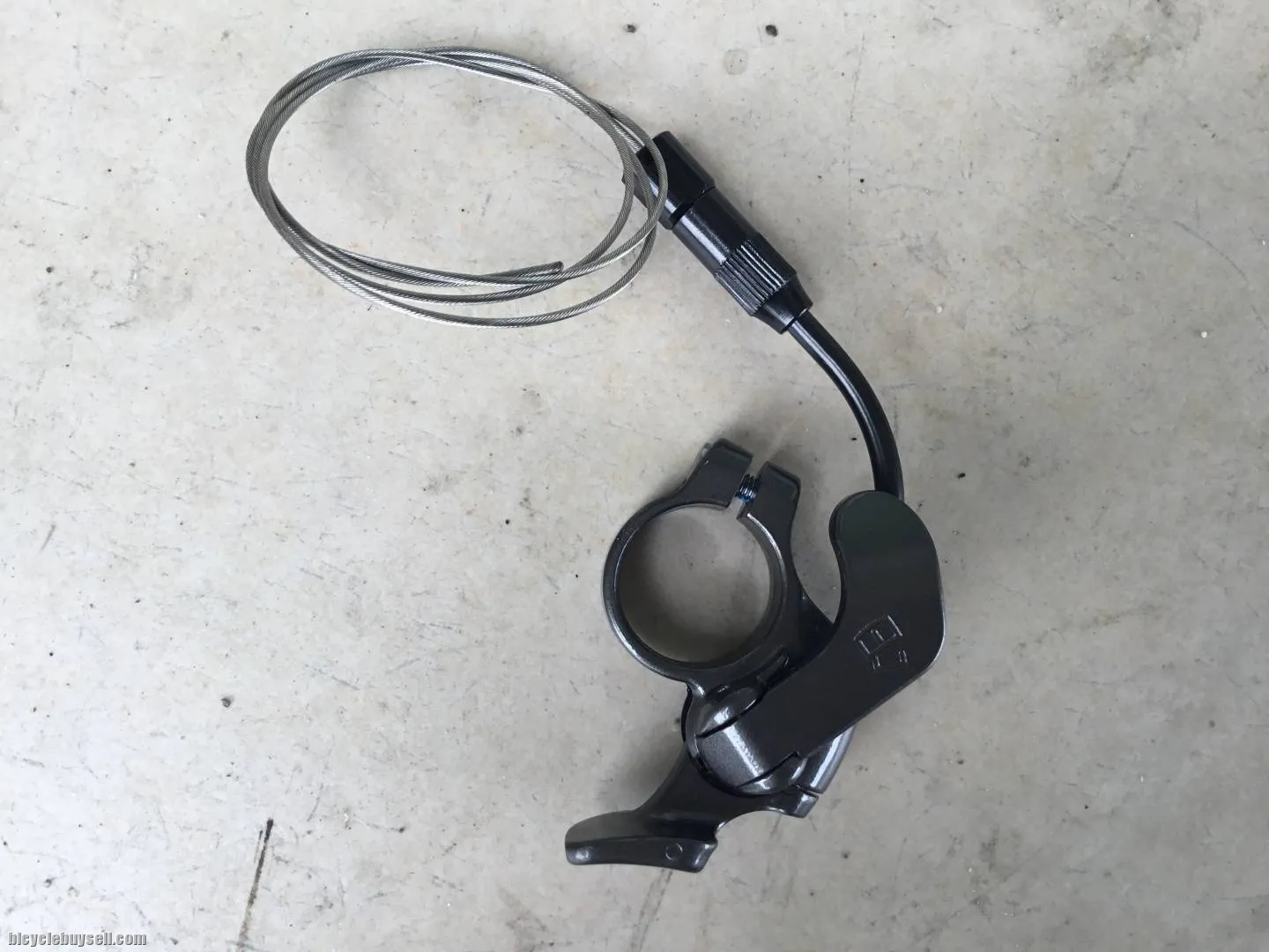 Epicon Fork Remote Sr Suntour For Sell --  free courier