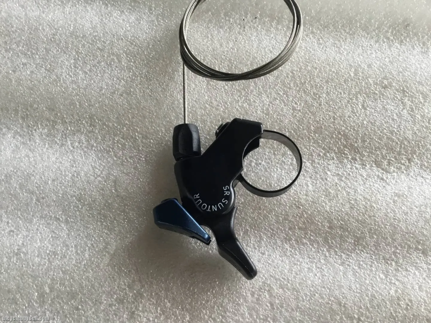 Epicon/Epixon Remote Replacement Sr Suntour @ free pos