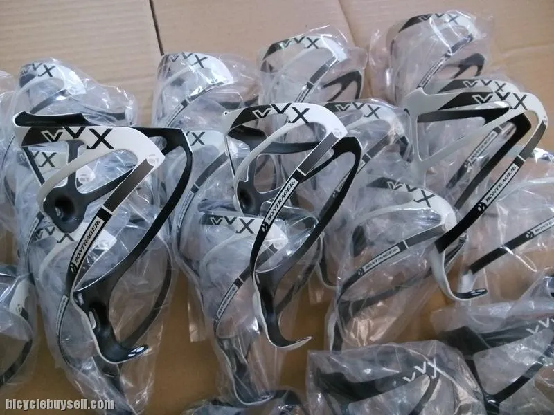 Carbon Bottle Cage 16g --  free courier