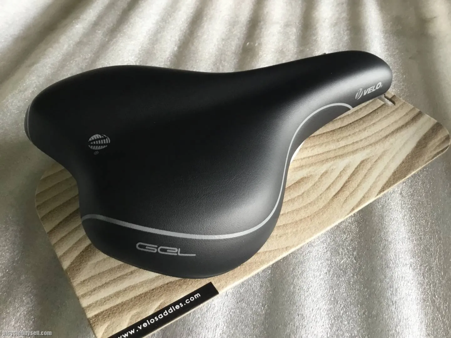 Velo Glide | Voam Series | Gel Comfort Saddles @ free pos