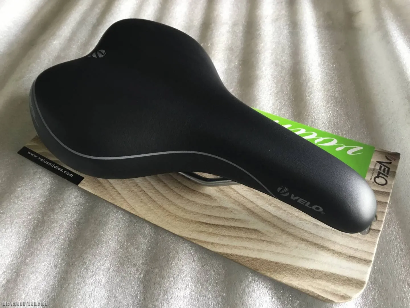 Velo Glide | Voam Series | Gel Comfort Saddles @ free pos