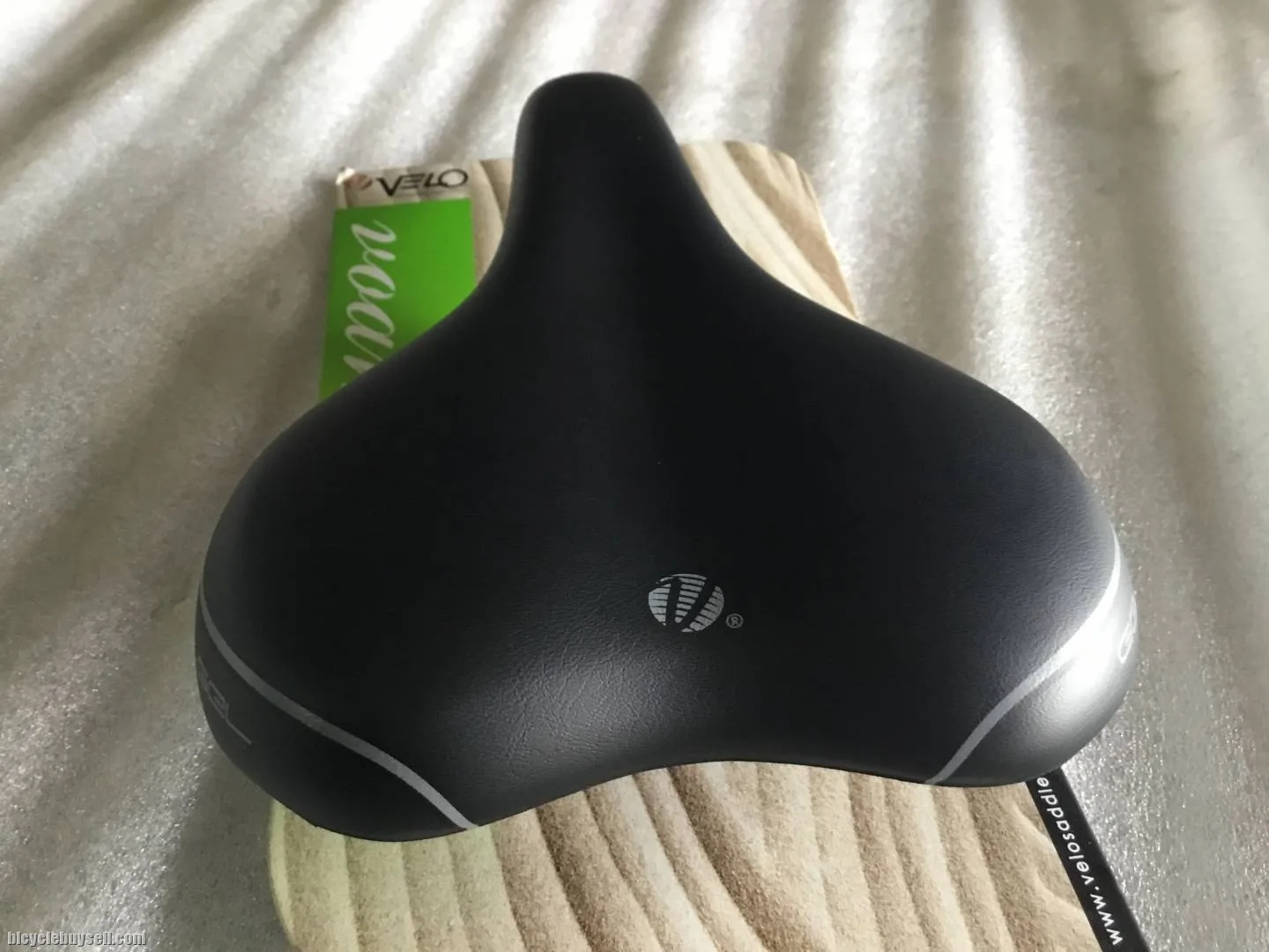 Velo Glide | Voam Series | Gel Comfort Saddles @ free pos
