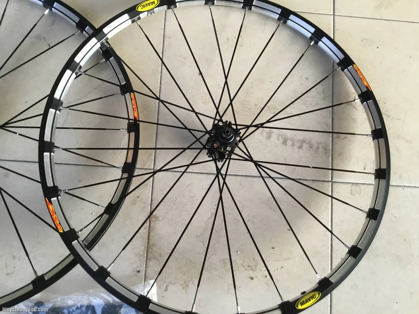 Mavic CrossRide | 27.5/650b Seal Bearing Wheelset -- free courier